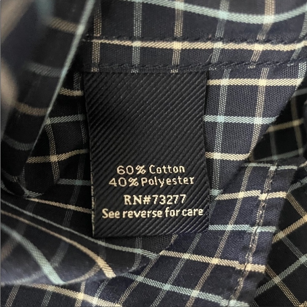 CROFT & Barrow Men’s Button Down Shirt - Picture 3 of 5